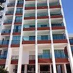 Spacious 1Br Near Dona Ana Beach & Pool Lagos
