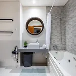 Spacious 1Br Near Dona Ana Beach & Pool * Lagos
